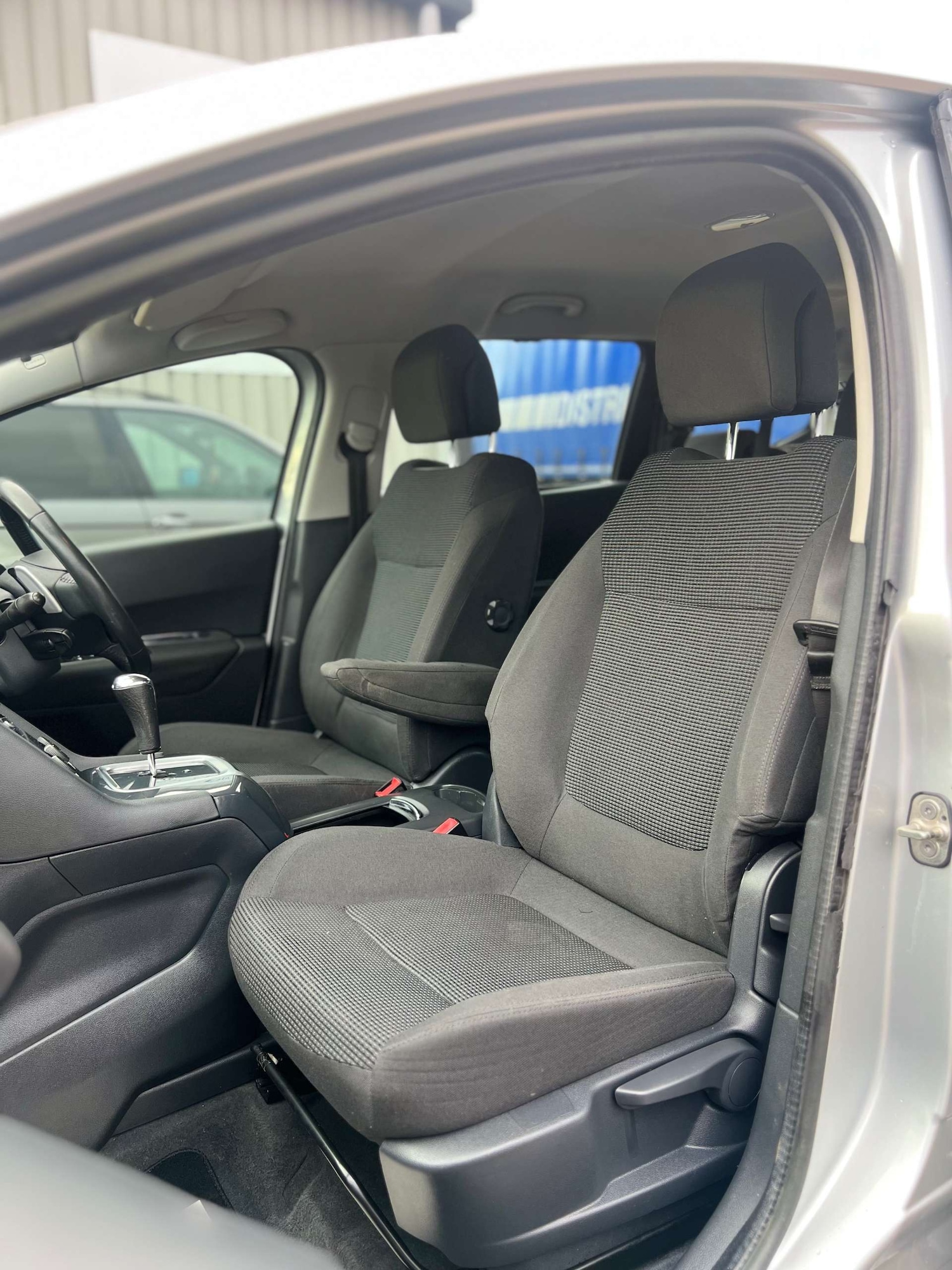 Used Peugeot 5008 2012 for sale - 76829762: Photo 18