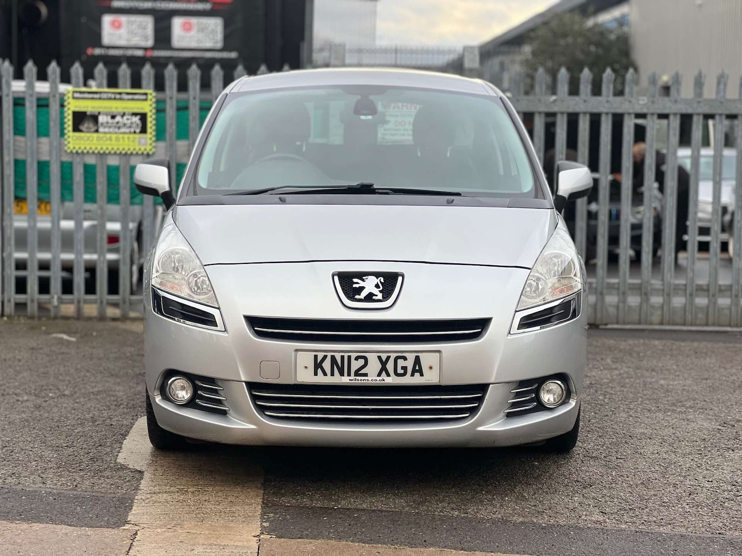 Used Peugeot 5008 2012 for sale - 76829762: Photo 3