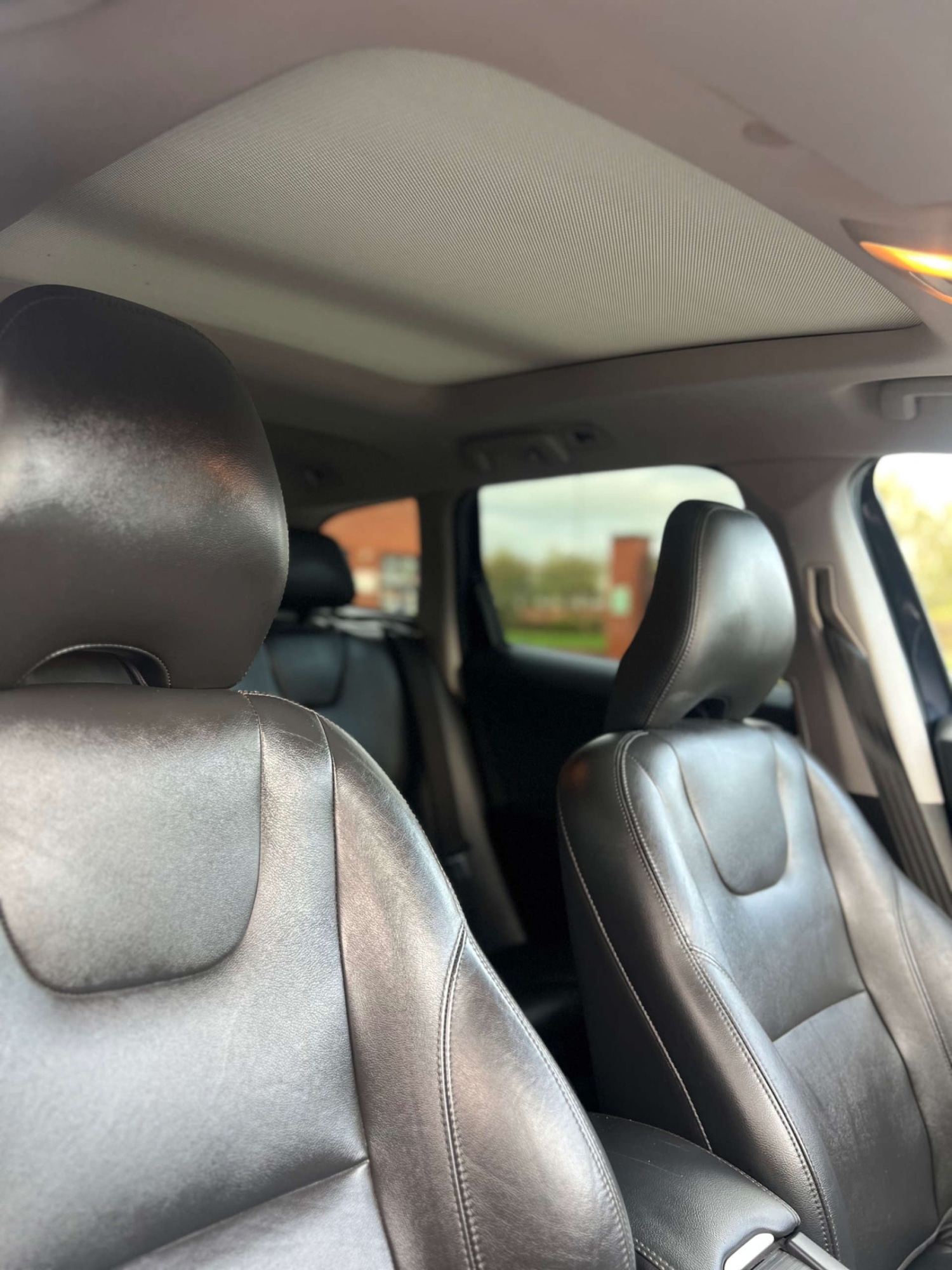 Used Volvo XC60 2015 for sale - 76767905: Photo 19