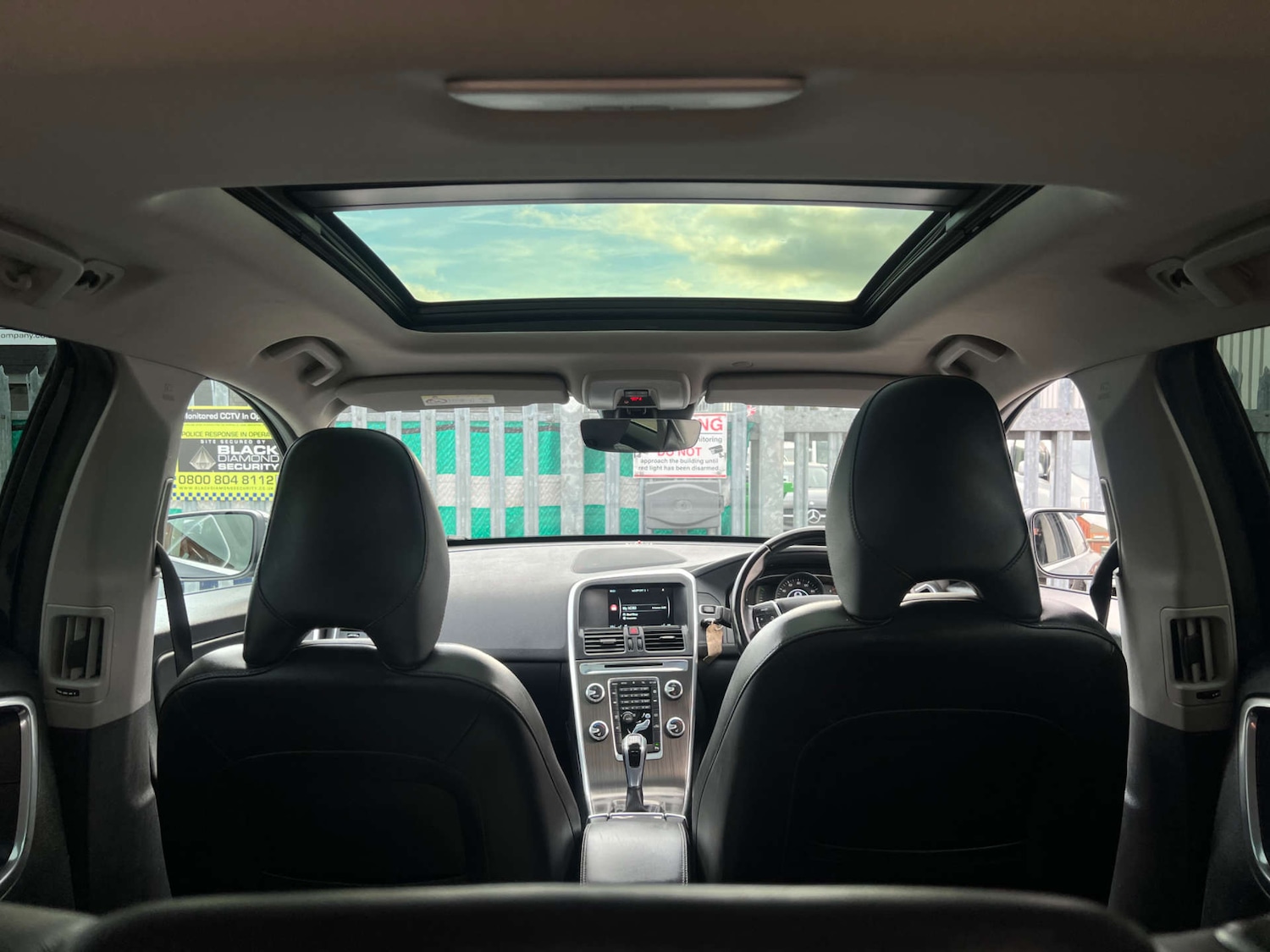 Used Volvo XC60 2015 for sale - 76767905: Photo 43