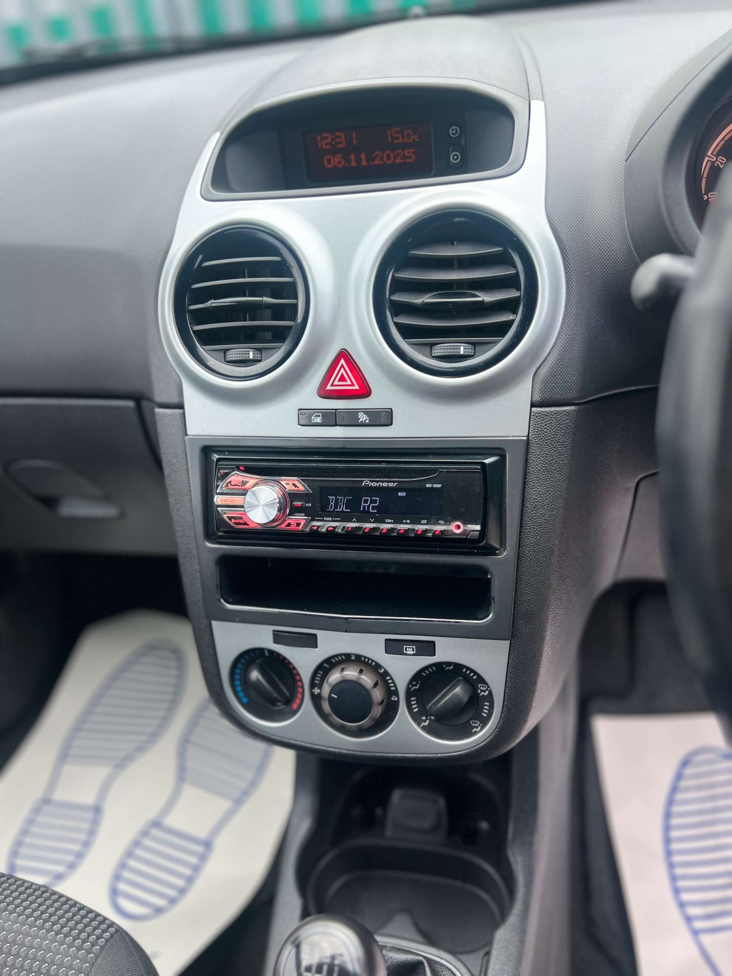 Used Vauxhall Corsa 2012 for sale - 76495833: Photo 15