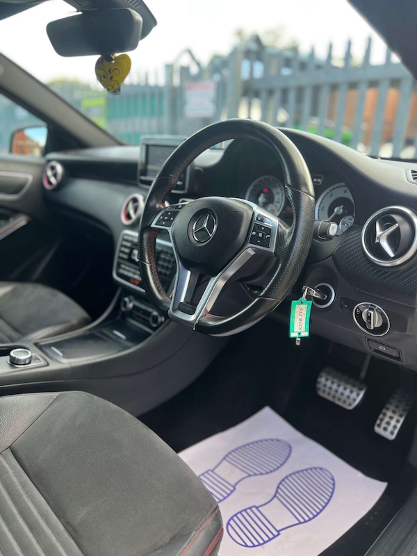 Used Mercedes-Benz A-Class 2015 for sale - 75982484: Photo 2