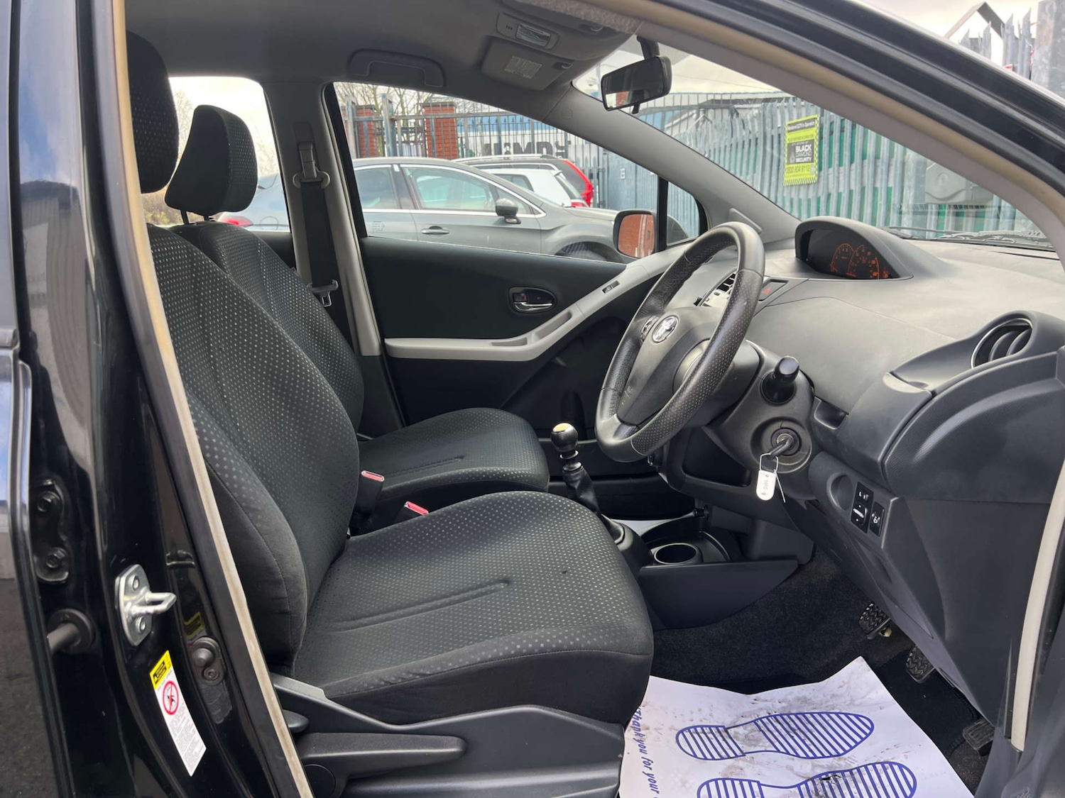 Used Toyota Yaris 2010 for sale - 76848488: Photo 16