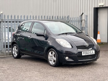 Used Toyota Yaris 2010 for sale - 76848488: Photo
