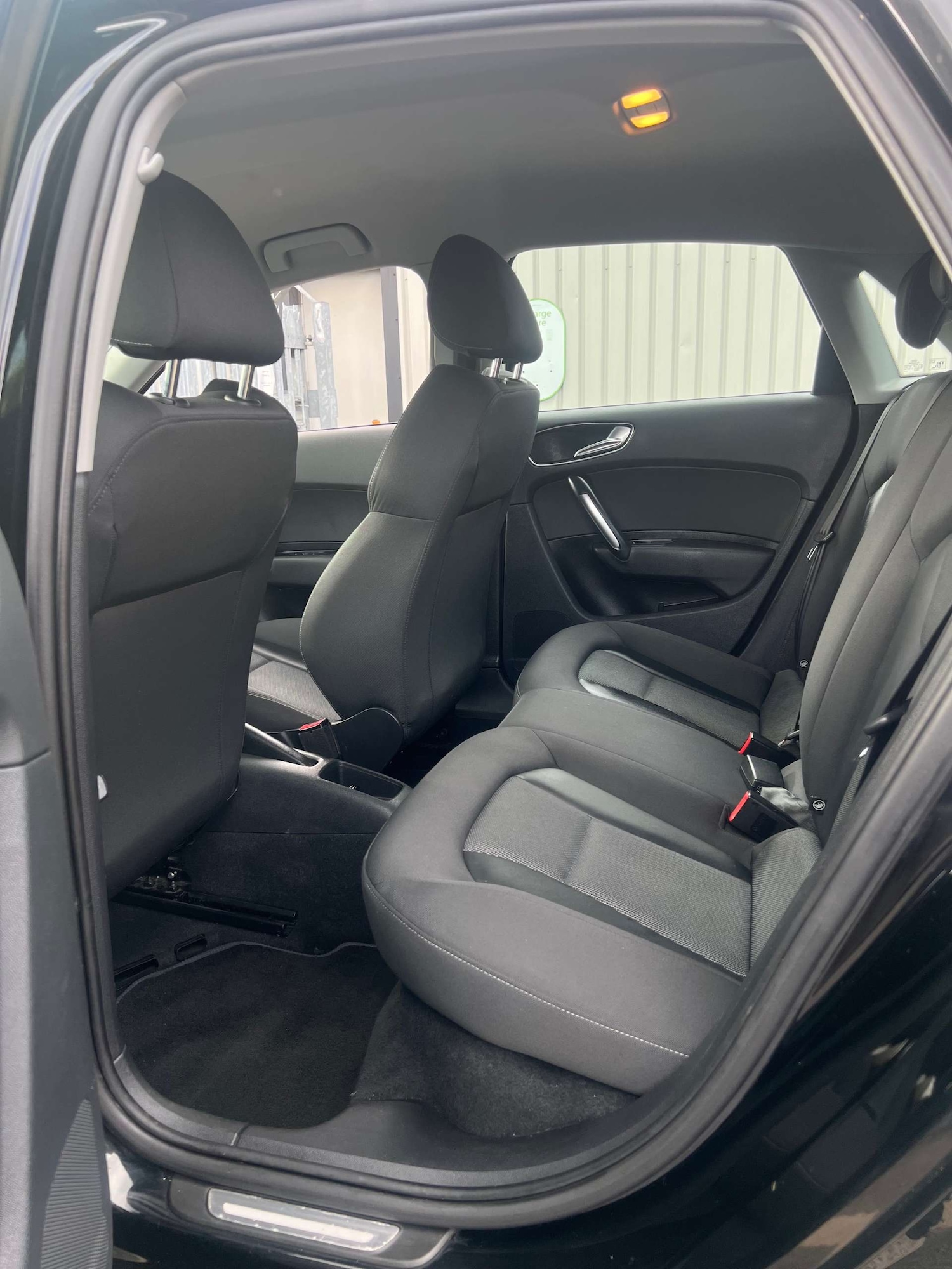 Used Audi A1 2014 for sale - 76333077: Photo 27