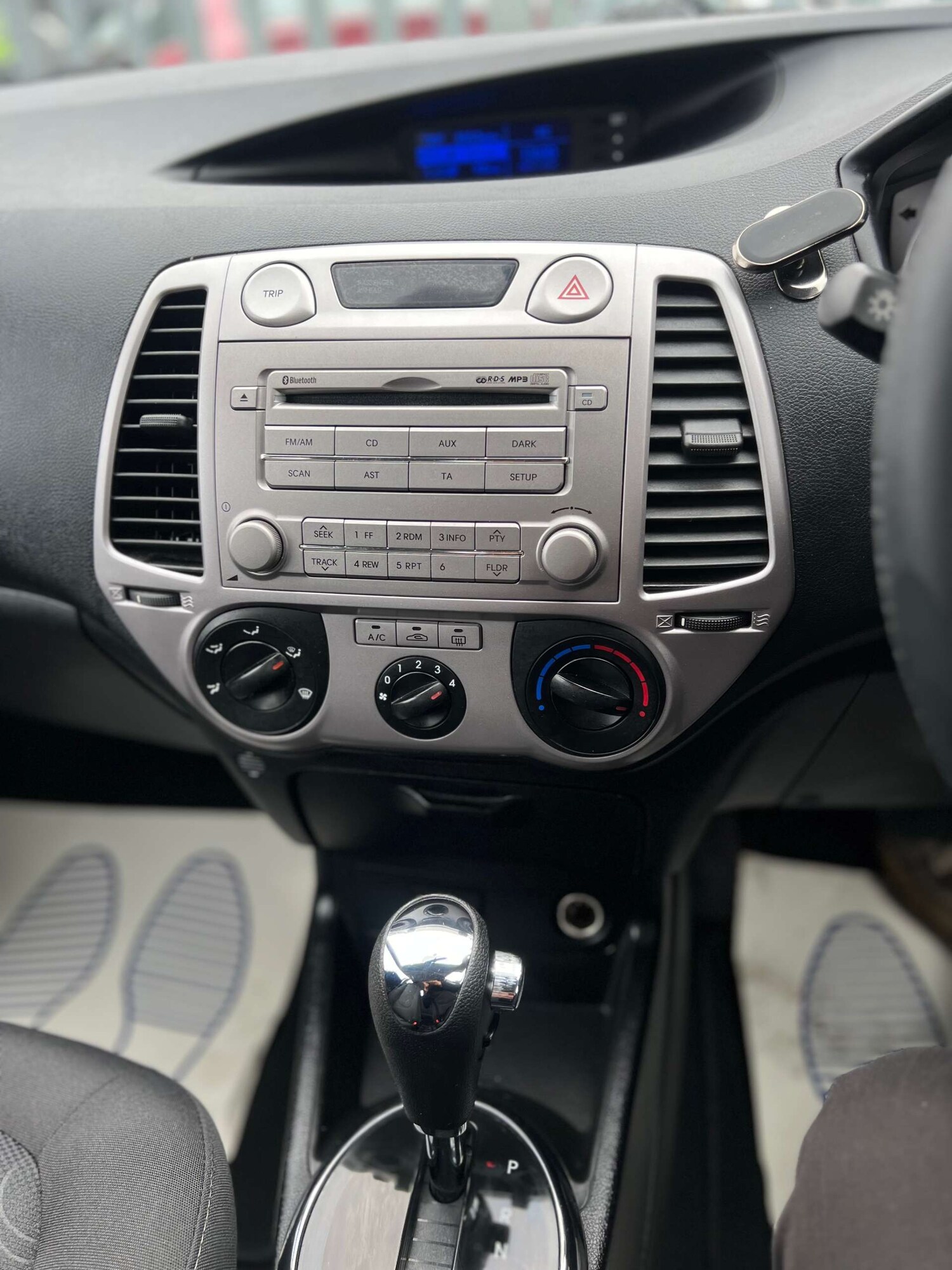 Used Hyundai i20 2011 for sale - 77477817: Photo 28