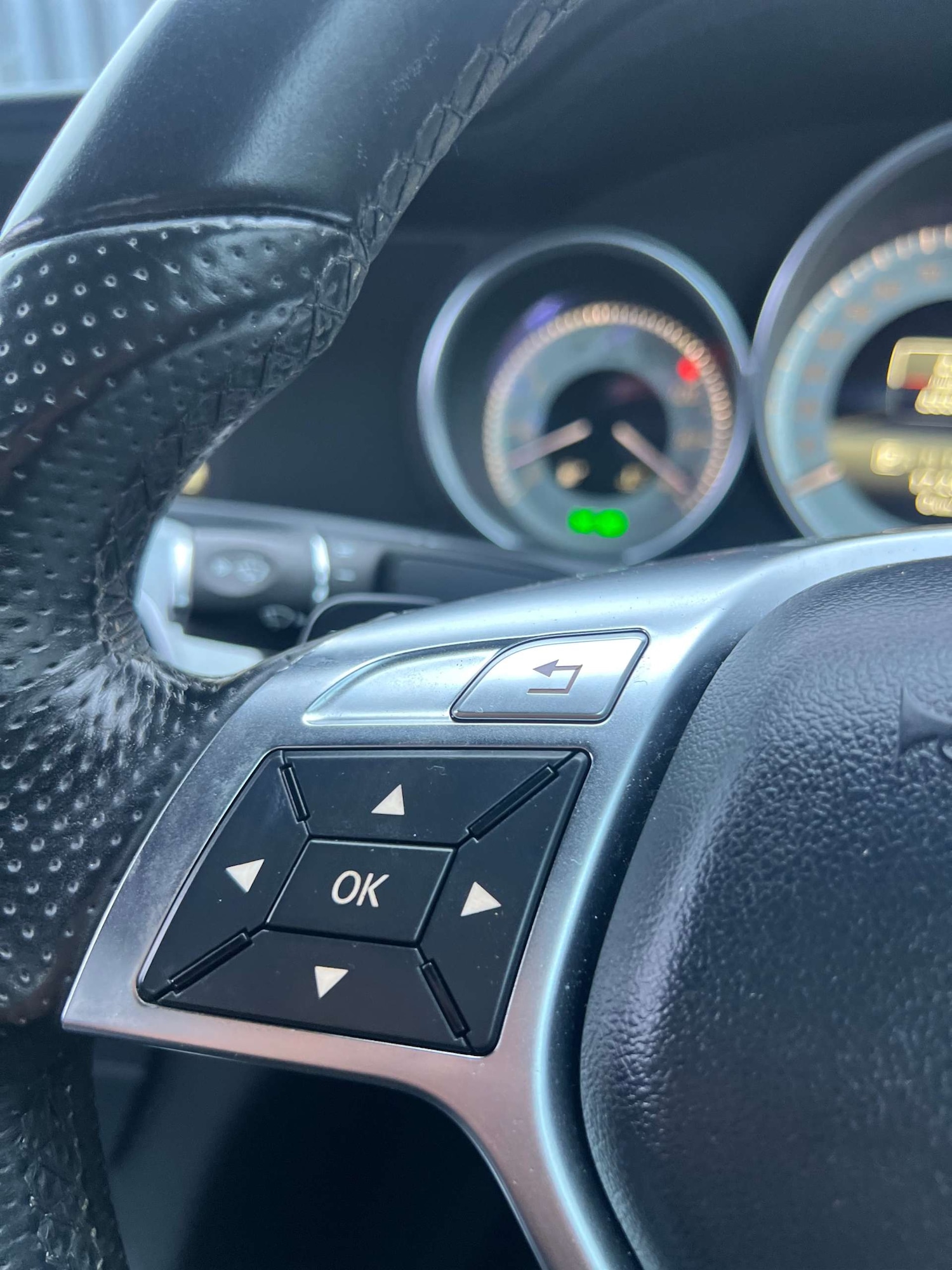 Used Mercedes-Benz C Class 2014 for sale - 77502038: Photo 31