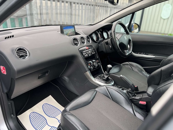 Used Peugeot 308 2013 for sale - 76331513: Photo 17