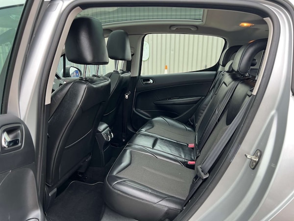 Used Peugeot 308 2013 for sale - 76331513: Photo 26