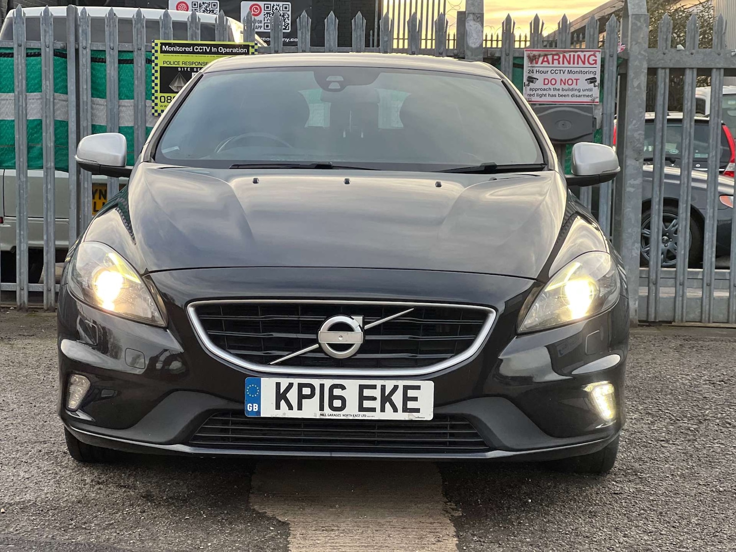 Used Volvo V40 2016 for sale - 77003518: Photo 4