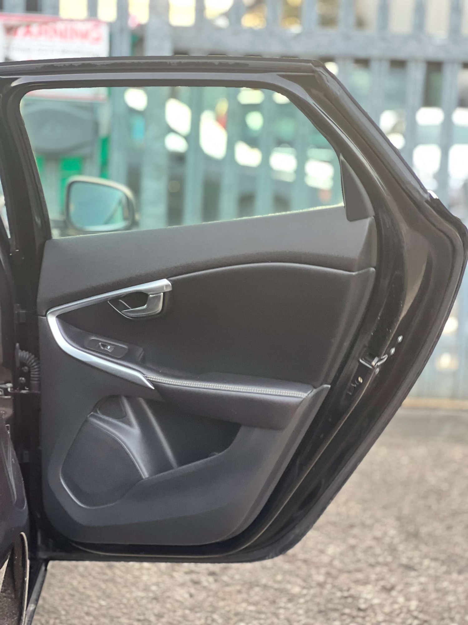 Used Volvo V40 2016 for sale - 77003518: Photo 9