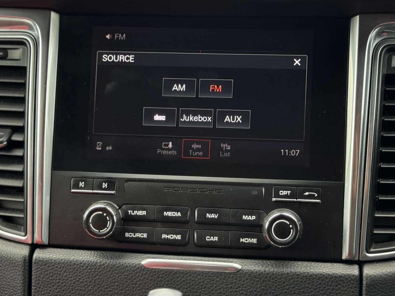 Used Porsche Macan 2024 for sale - 77792533: Photo 53