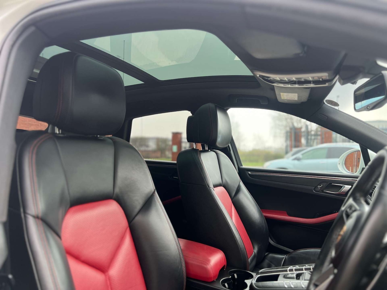 Used Porsche Macan 2015 for sale - 77470104: Photo 11