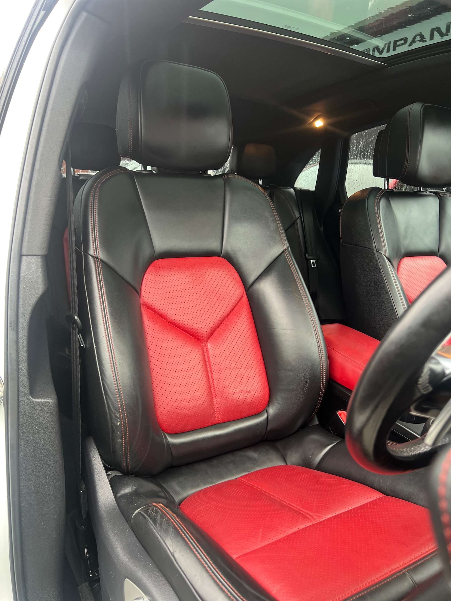 Used Porsche Macan 2025 for sale - 77470104: Photo 2