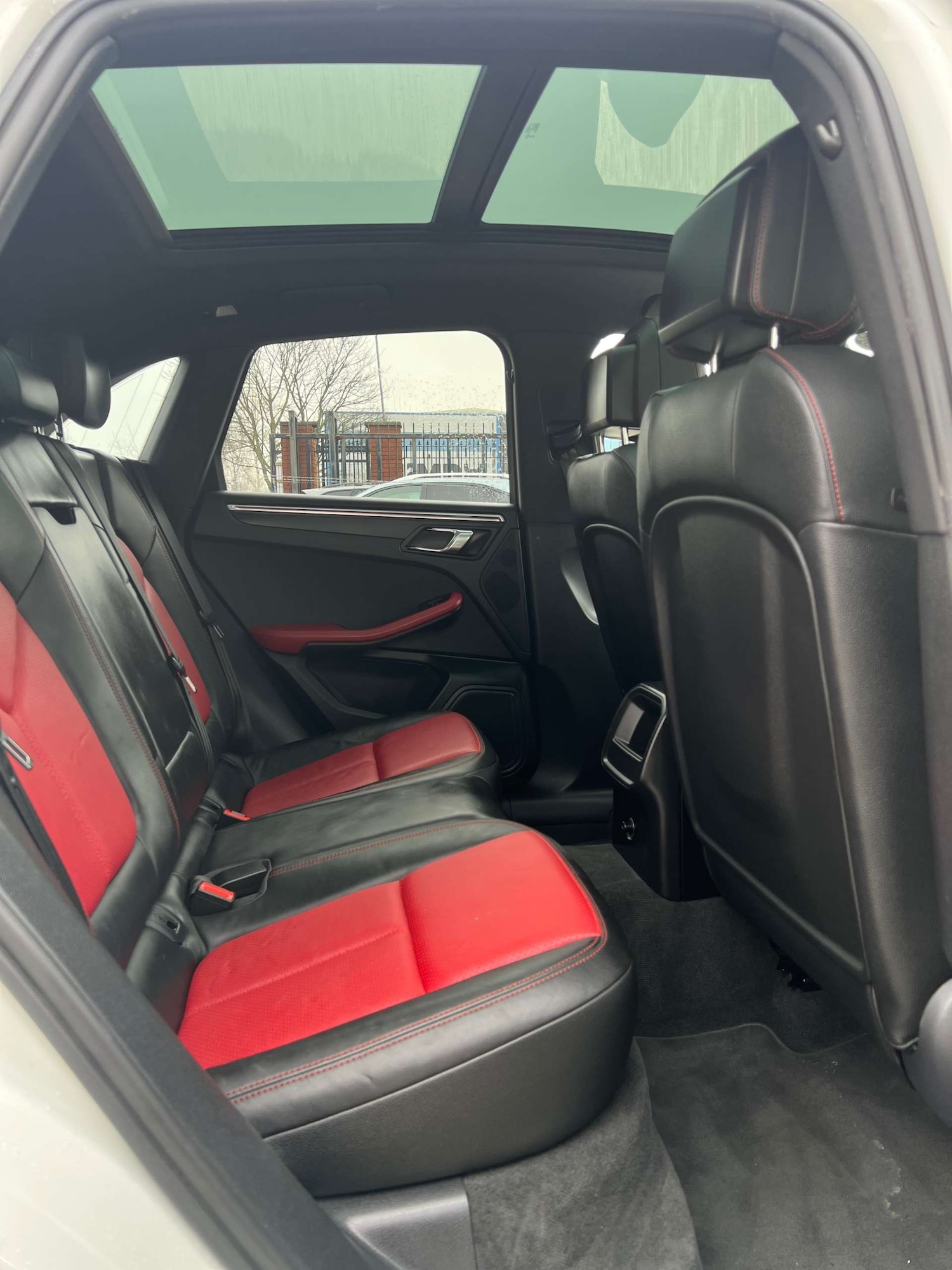 Used Porsche Macan 2015 for sale - 77470104: Photo 26