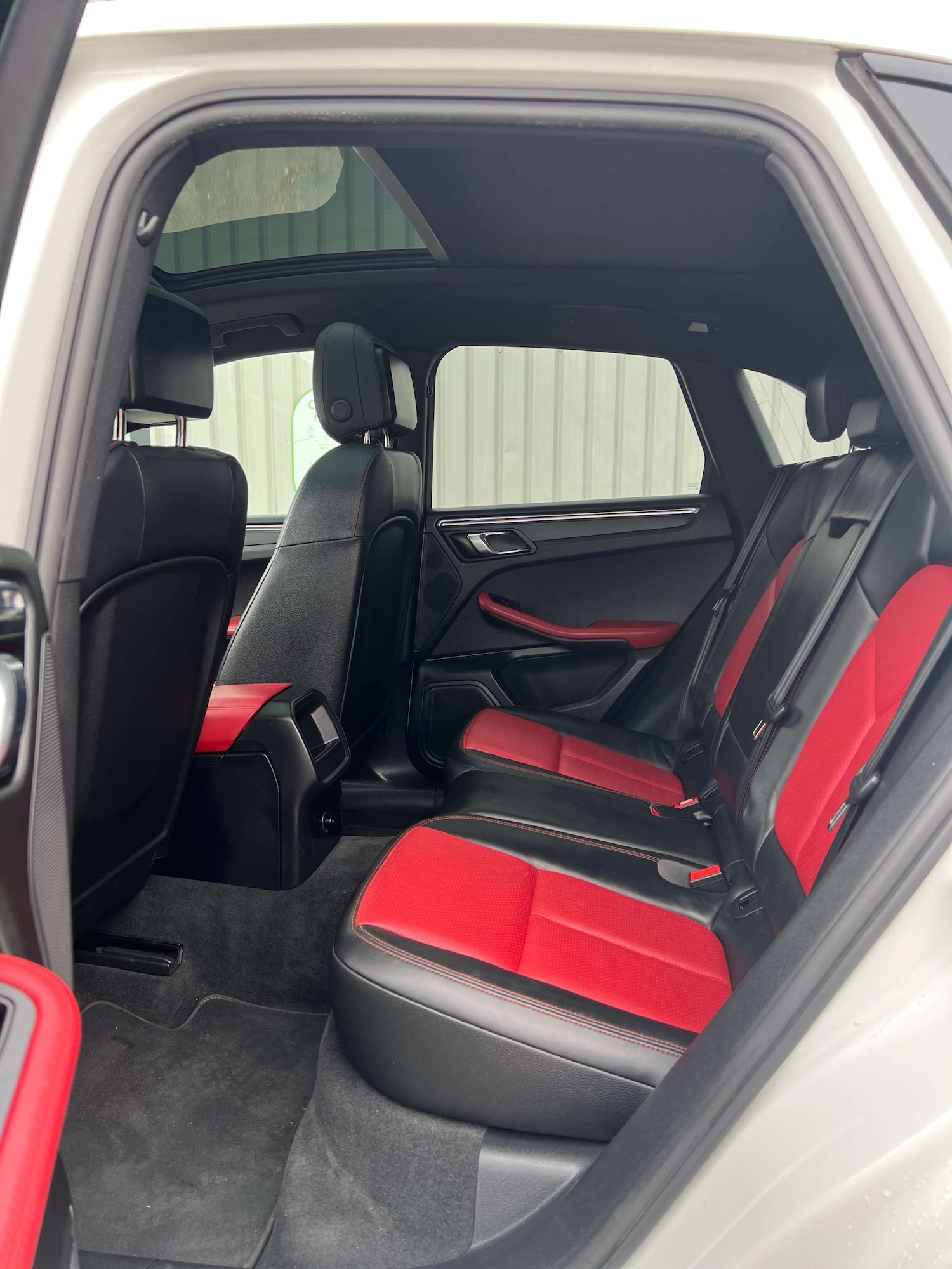 Used Porsche Macan 2015 for sale - 77470104: Photo 30