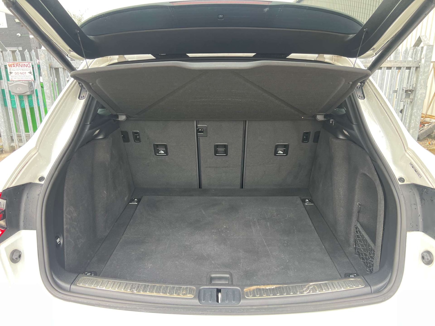 Used Porsche Macan 2015 for sale - 77470104: Photo 36