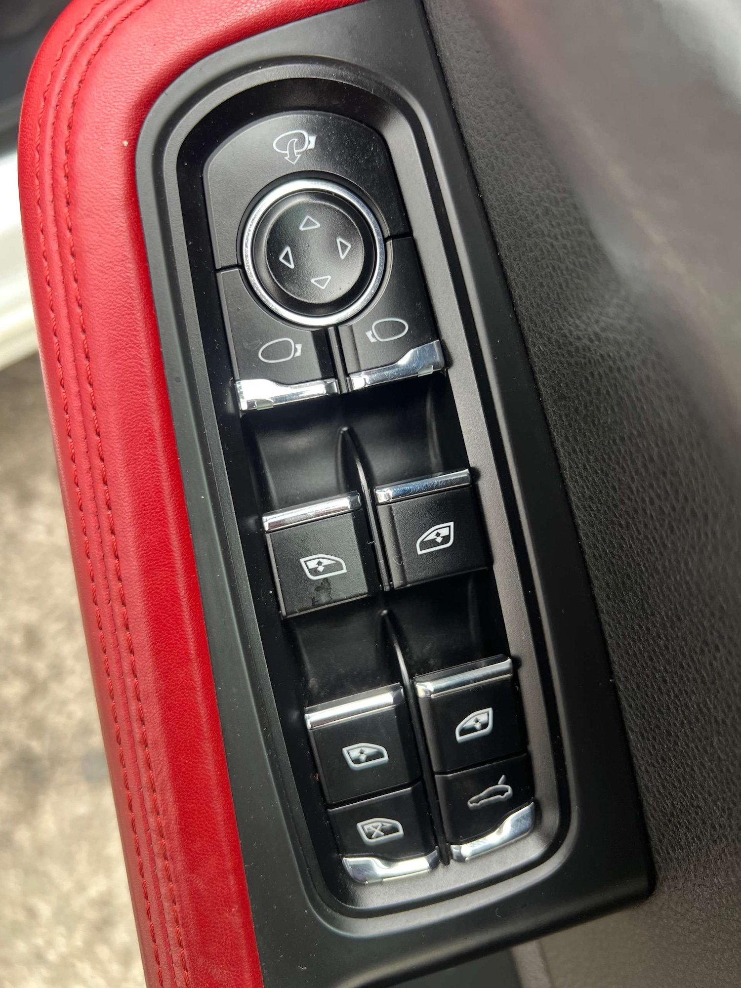 Used Porsche Macan 2015 for sale - 77470104: Photo 40