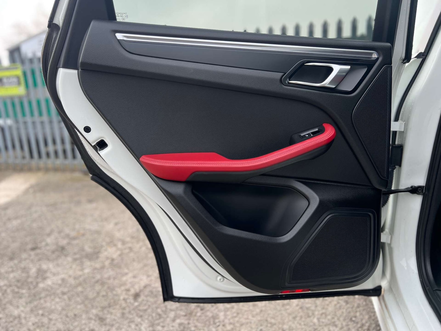 Used Porsche Macan 2015 for sale - 77470104: Photo 46