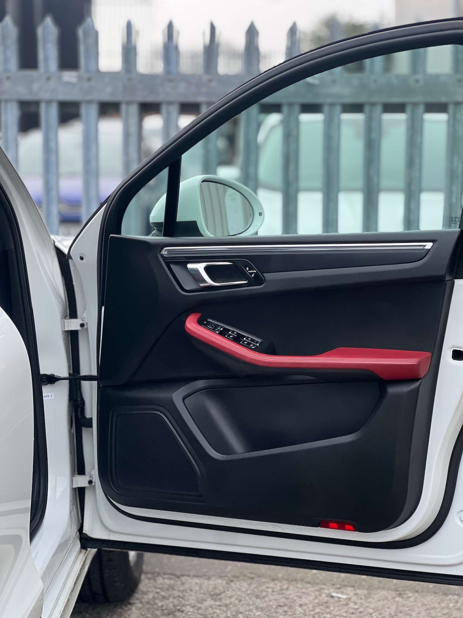 Used Porsche Macan 2015 for sale - 77470104: Photo 51