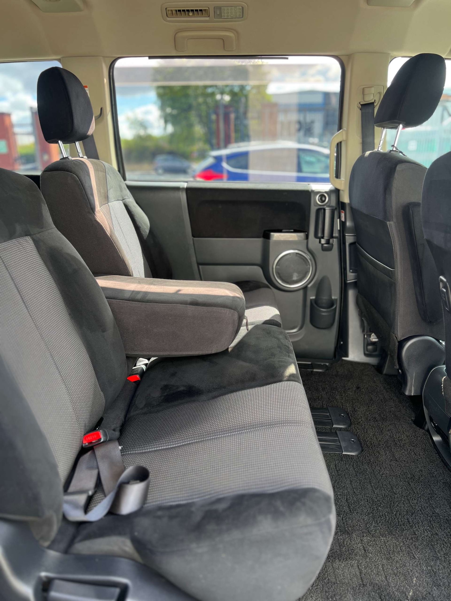 Used Mitsubishi Delica 2025 for sale - 77003521: Photo 3