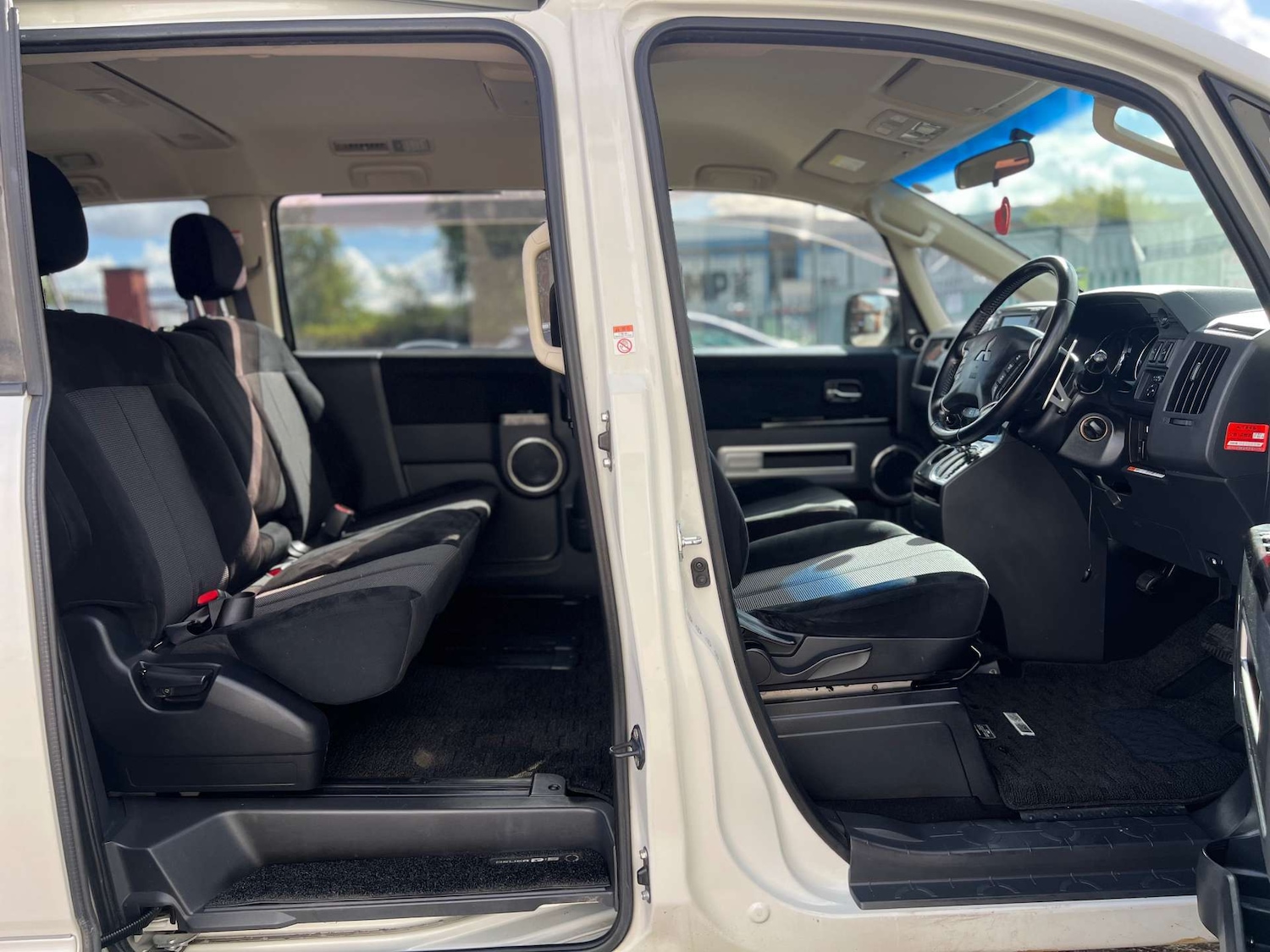 Used Mitsubishi Delica 2025 for sale - 77003521: Photo 55