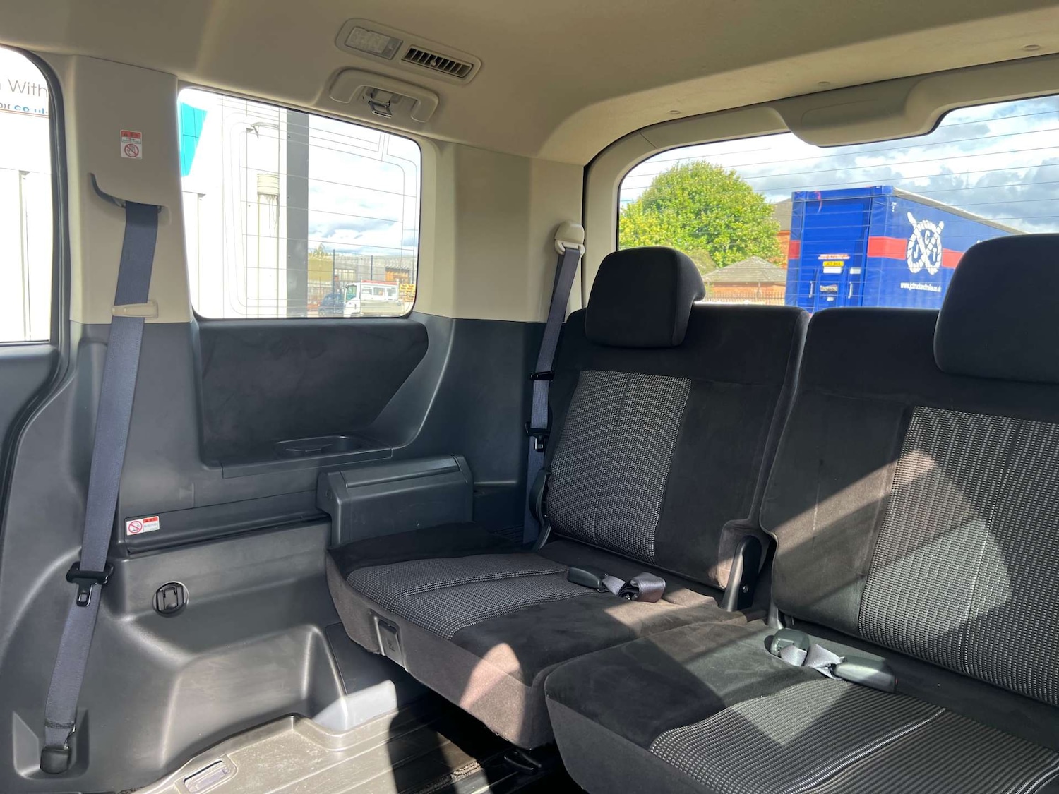 Used Mitsubishi Delica 2025 for sale - 77003521: Photo 62