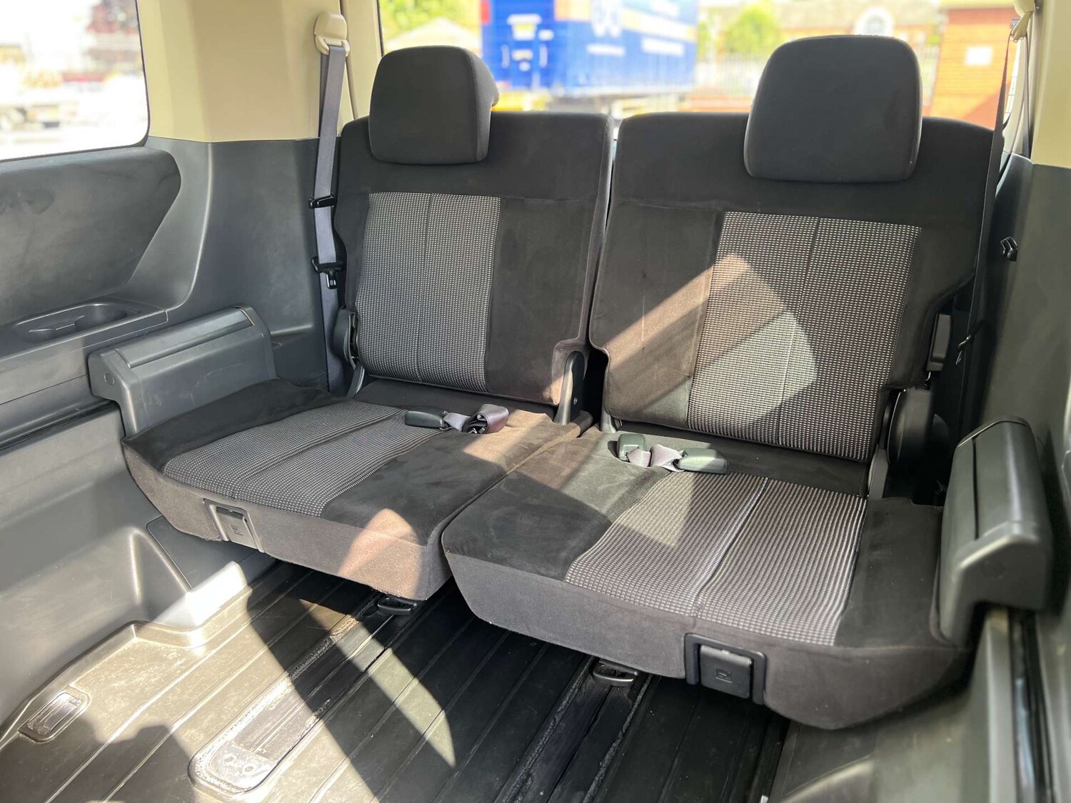 Used Mitsubishi Delica 2025 for sale - 77003521: Photo 77