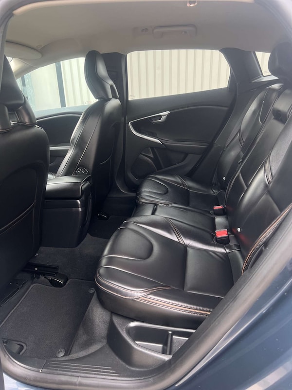 Used Volvo V40 2017 for sale - 76278139: Photo 25