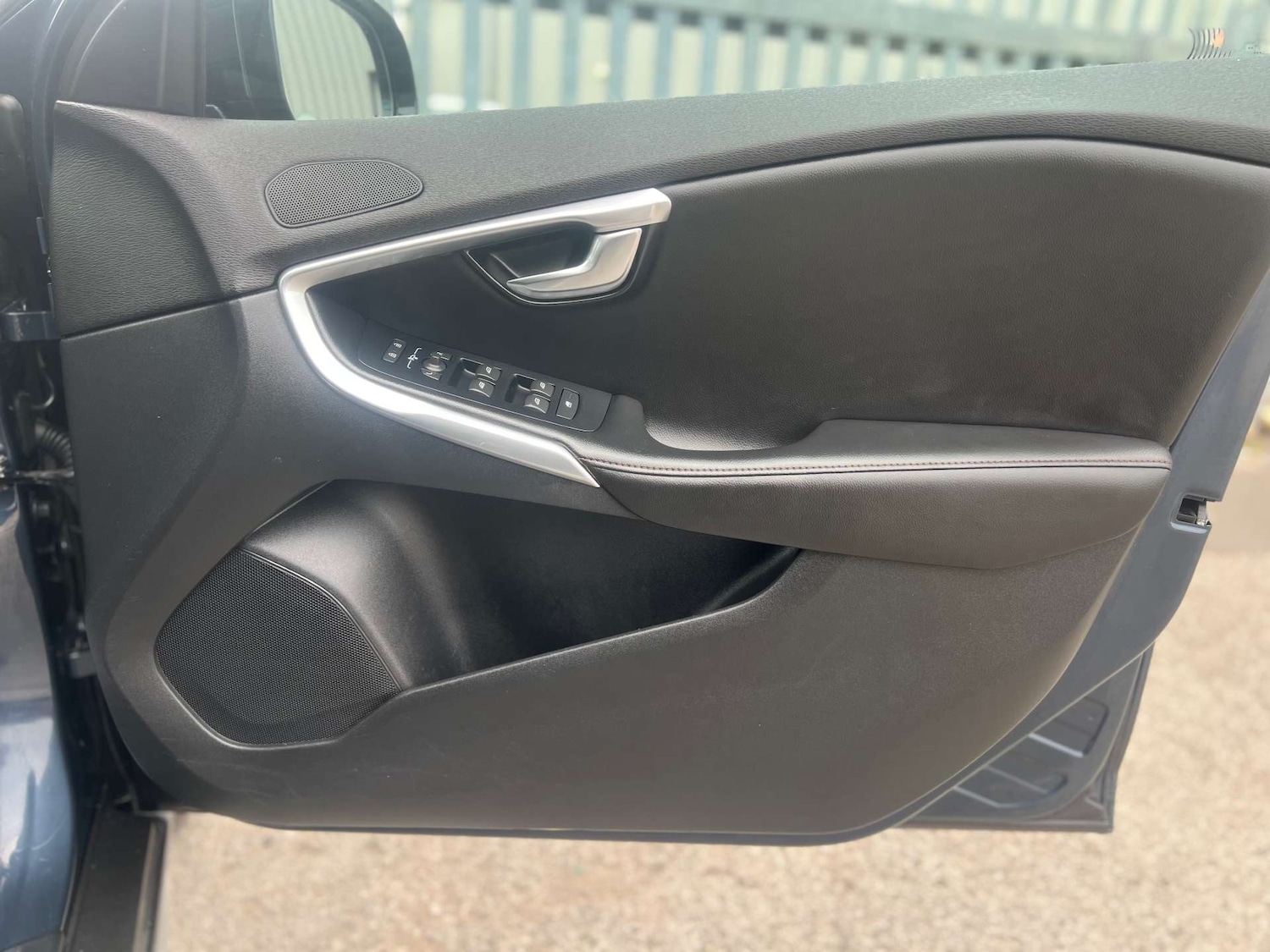 Used Volvo V40 2017 for sale - 76278139: Photo 26