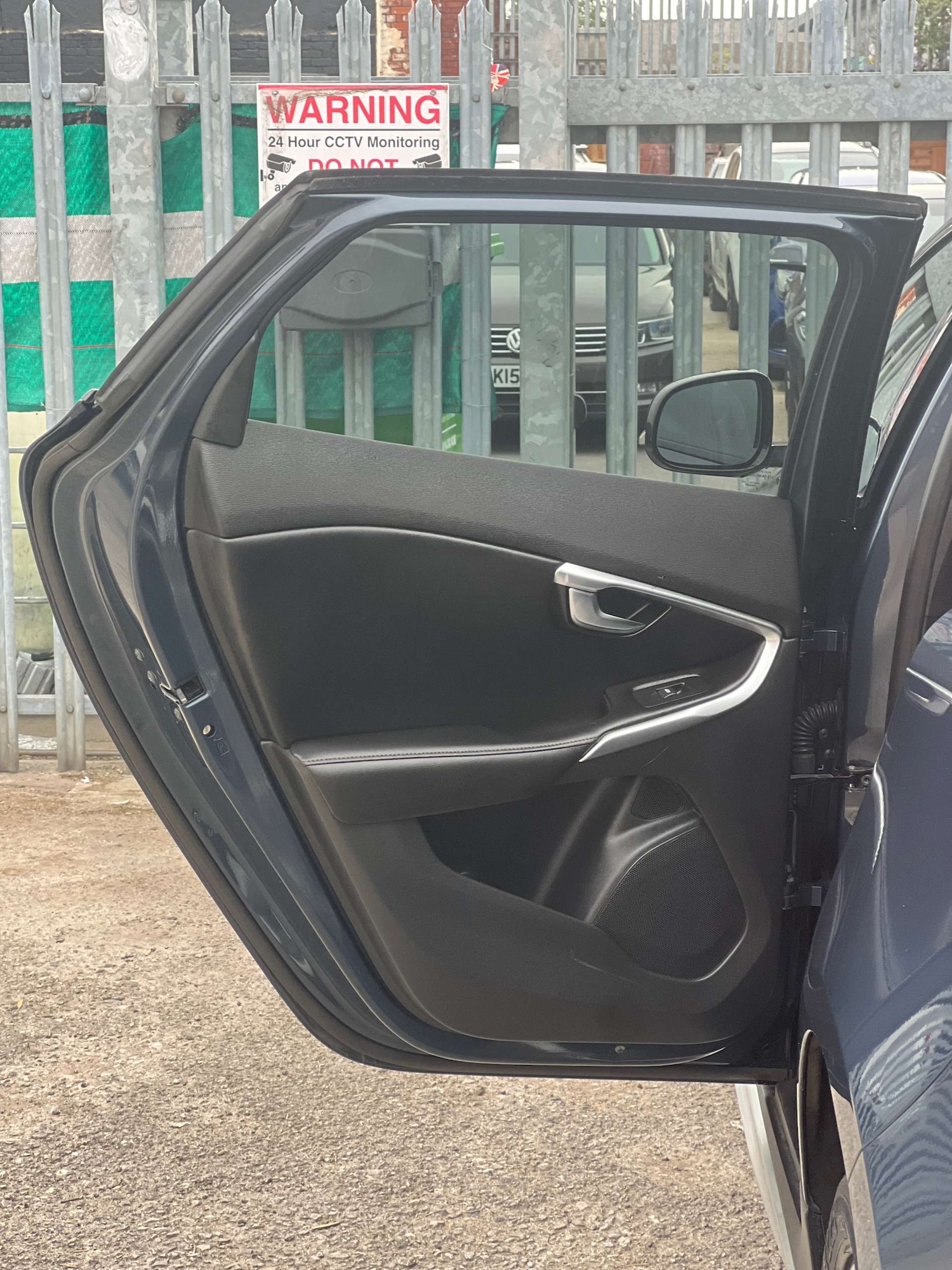 Used Volvo V40 2017 for sale - 76278139: Photo 41