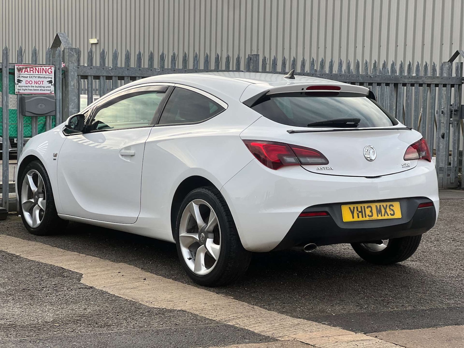 Used Vauxhall Astra 2013 for sale - 76924749: Photo 10