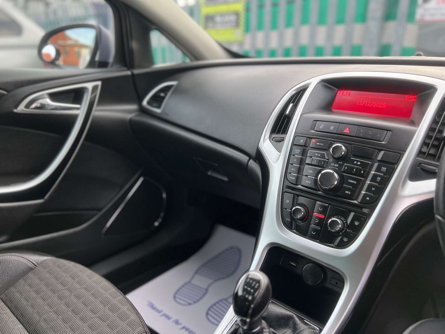 Used Vauxhall Astra 2013 for sale - 76924749: Photo 31