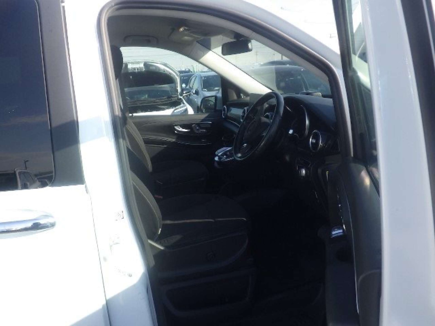 Used Mercedes-Benz V-Class 2015 for sale - 77193214: Photo 10