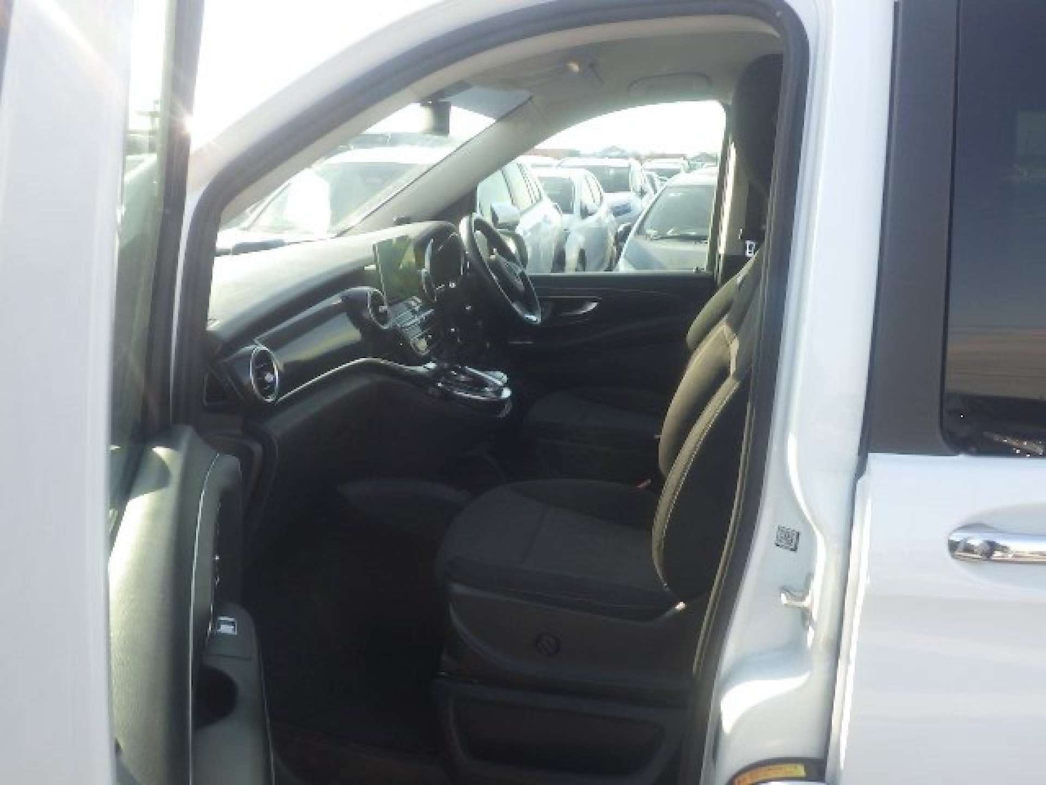 Used Mercedes-Benz V-Class 2015 for sale - 77193214: Photo 12