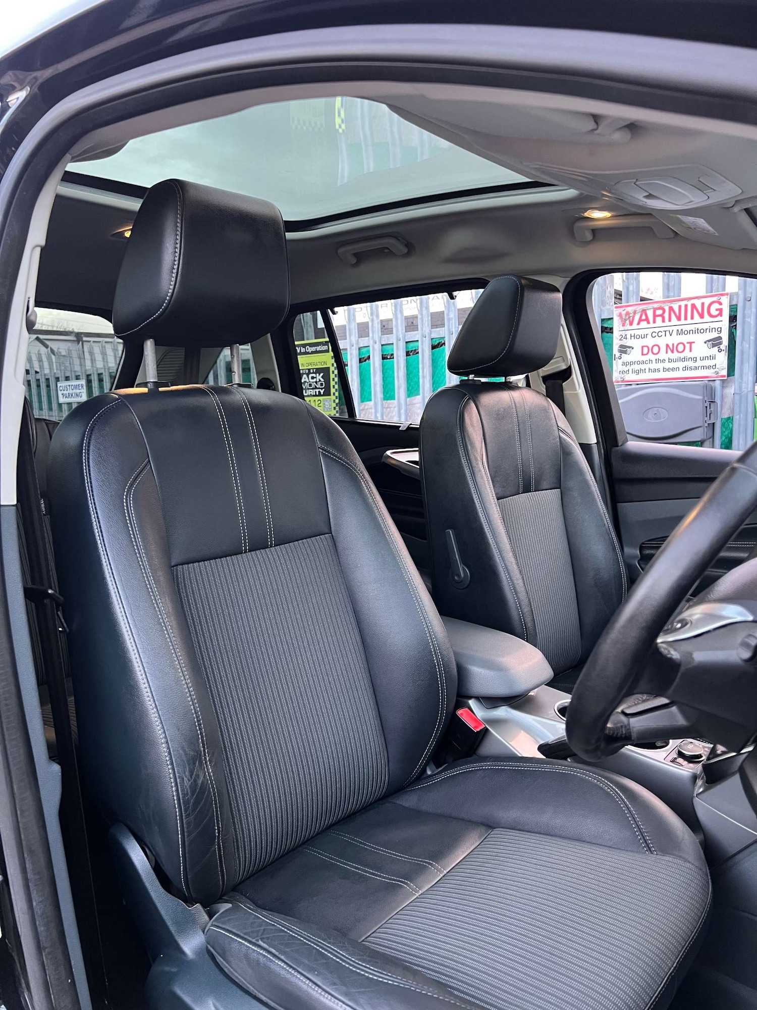 Used Ford Grand C-Max 2015 for sale - 76724038: Photo 2