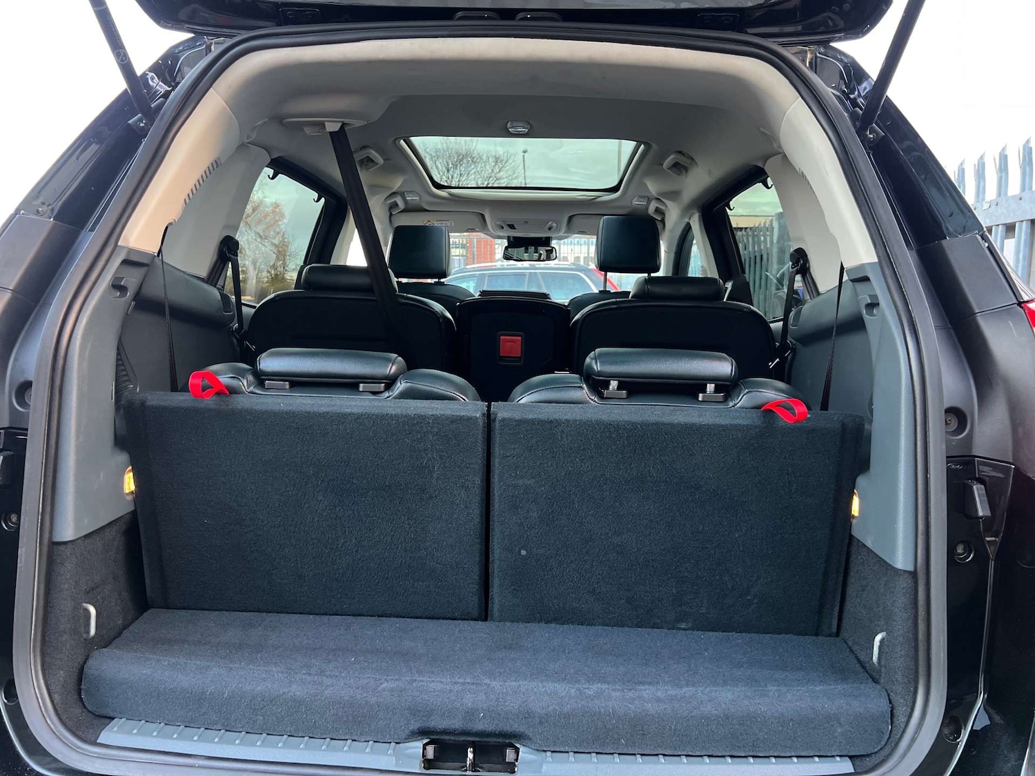 Used Ford Grand C-Max 2015 for sale - 76724038: Photo 53