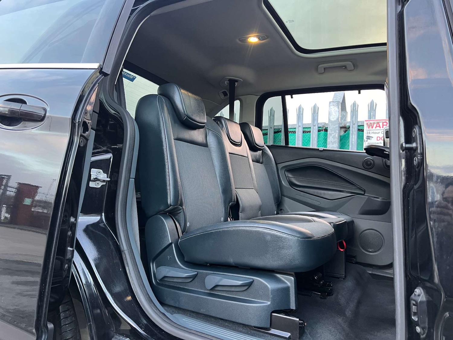 Used Ford Grand C-Max 2015 for sale - 76724038: Photo 54