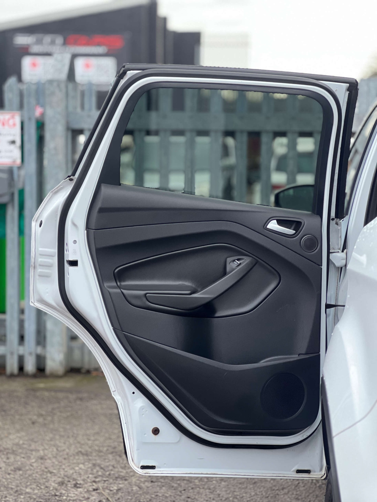 Used Ford Kuga 2014 for sale - 77154658: Photo 30