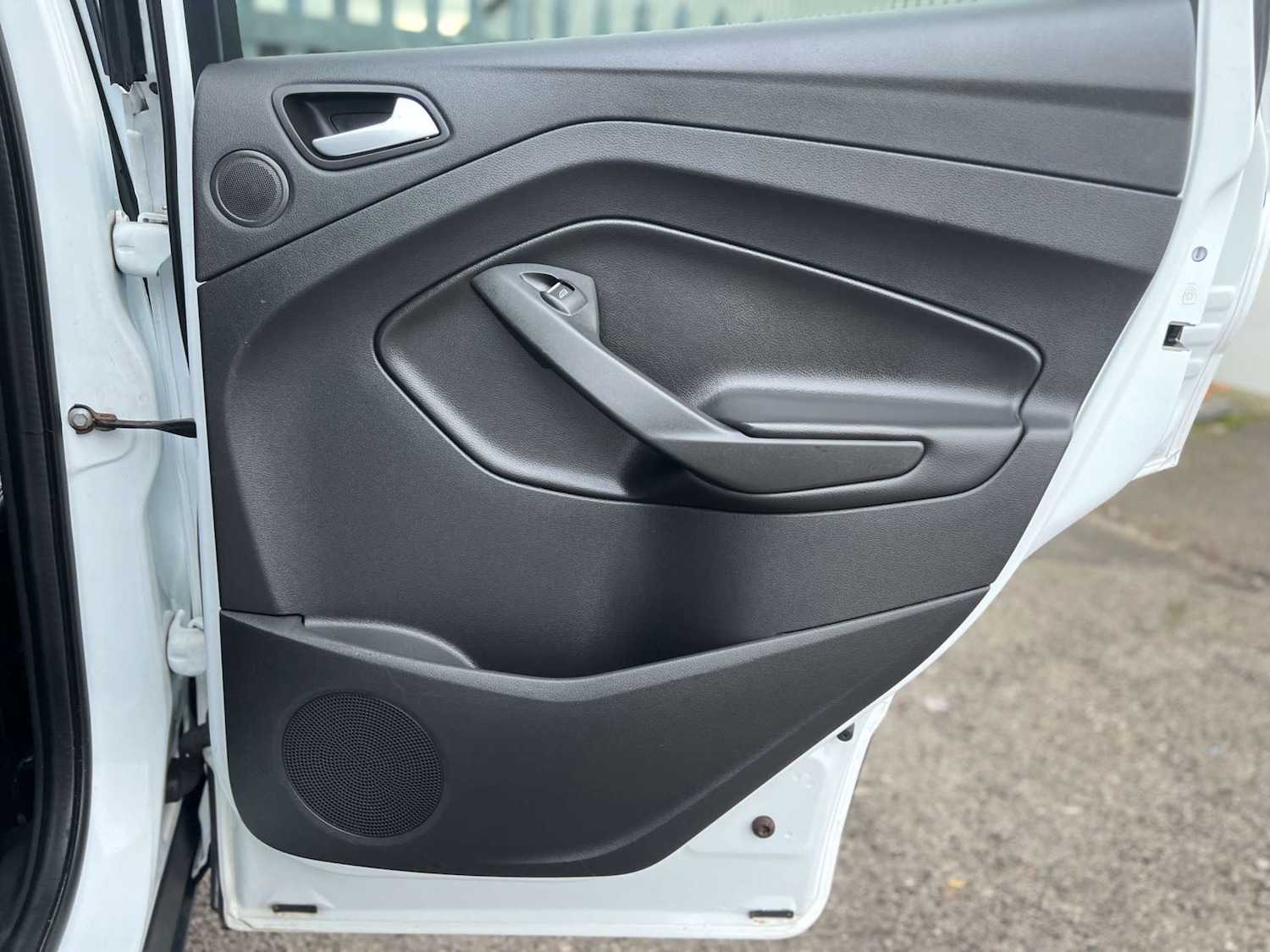 Used Ford Kuga 2014 for sale - 77154658: Photo 31