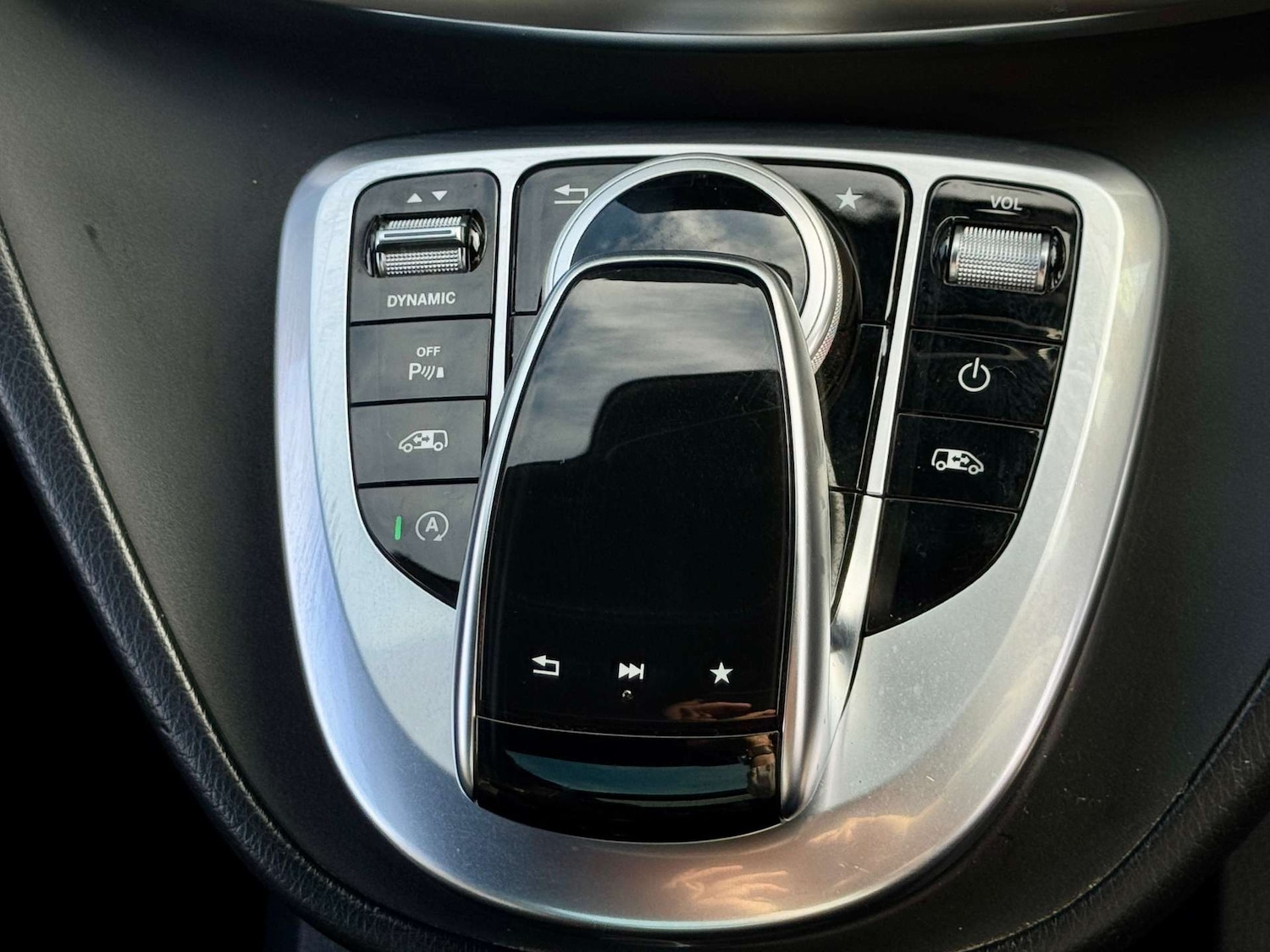 Used Mercedes-Benz V-Class 2020 for sale - 77003507: Photo 15