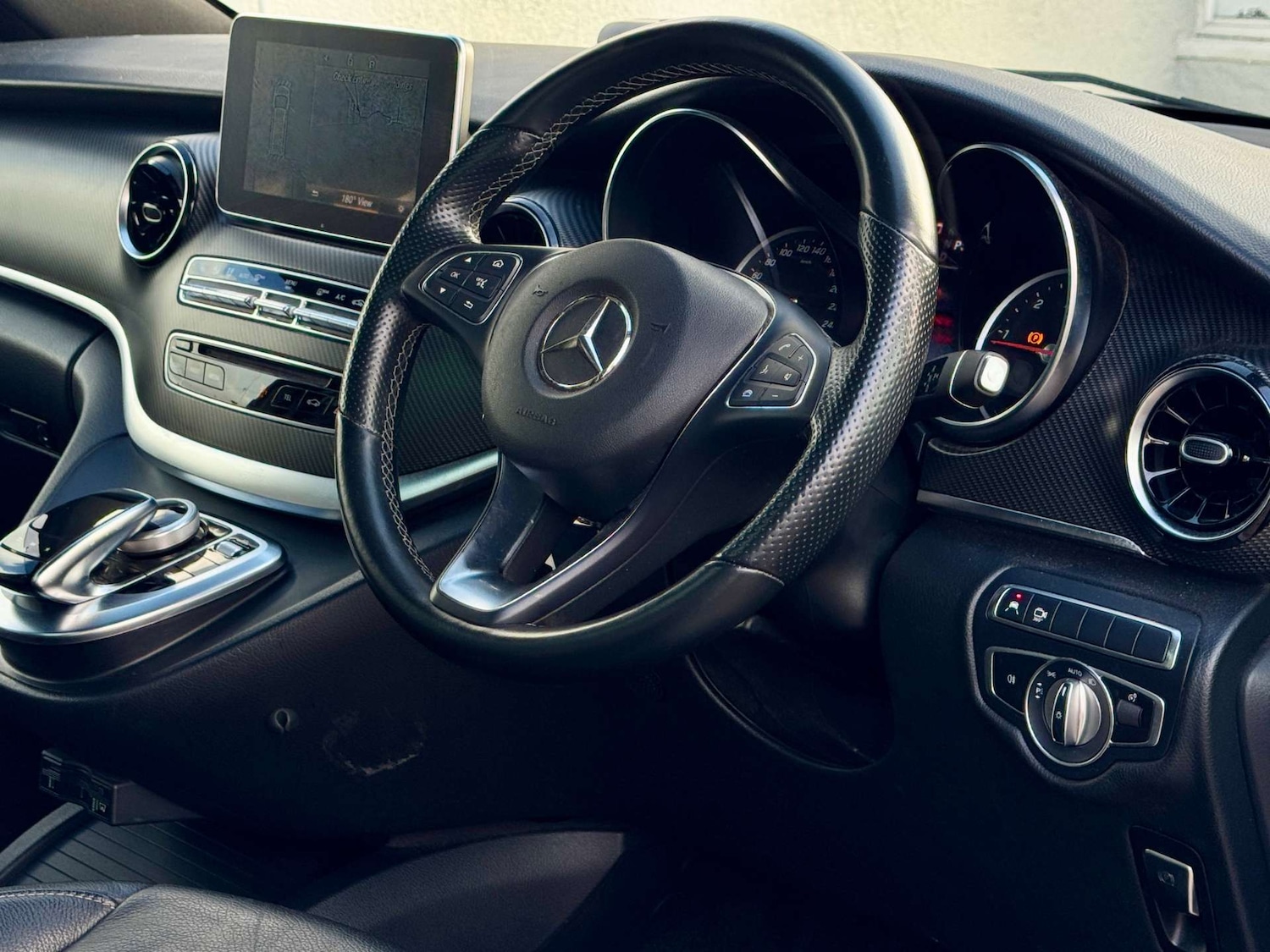 Used Mercedes-Benz V-Class 2020 for sale - 77003507: Photo 45