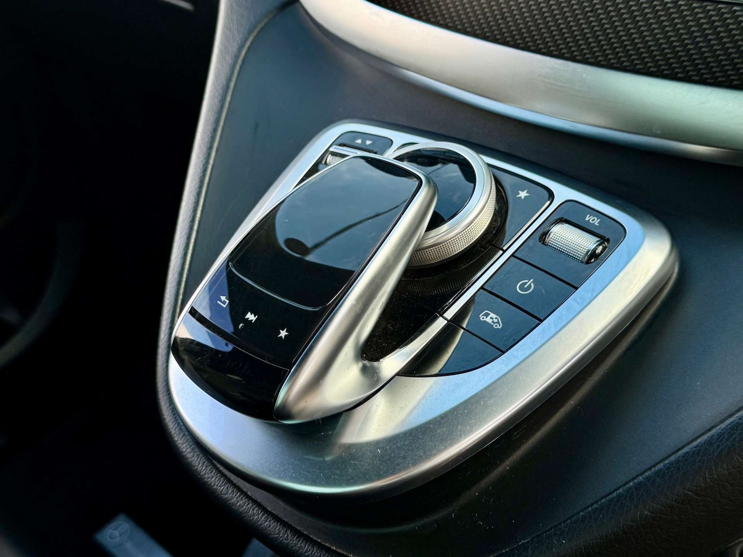 Used Mercedes-Benz V-Class 2020 for sale - 77003507: Photo 61