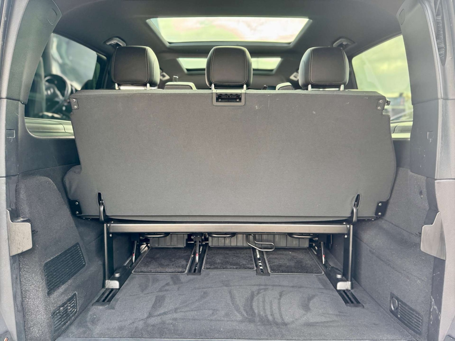 Used Mercedes-Benz V-Class 2020 for sale - 77003507: Photo 87