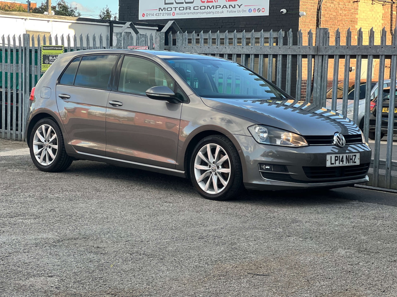 Used Volkswagen Golf 2014 for sale - 76601540: Photo 1