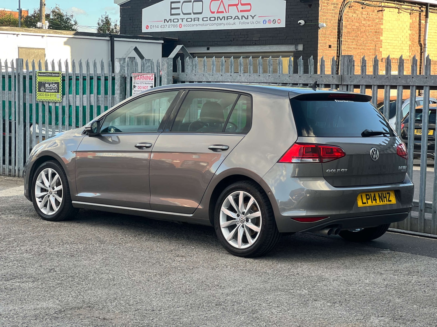 Used Volkswagen Golf 2014 for sale - 76601540: Photo 14