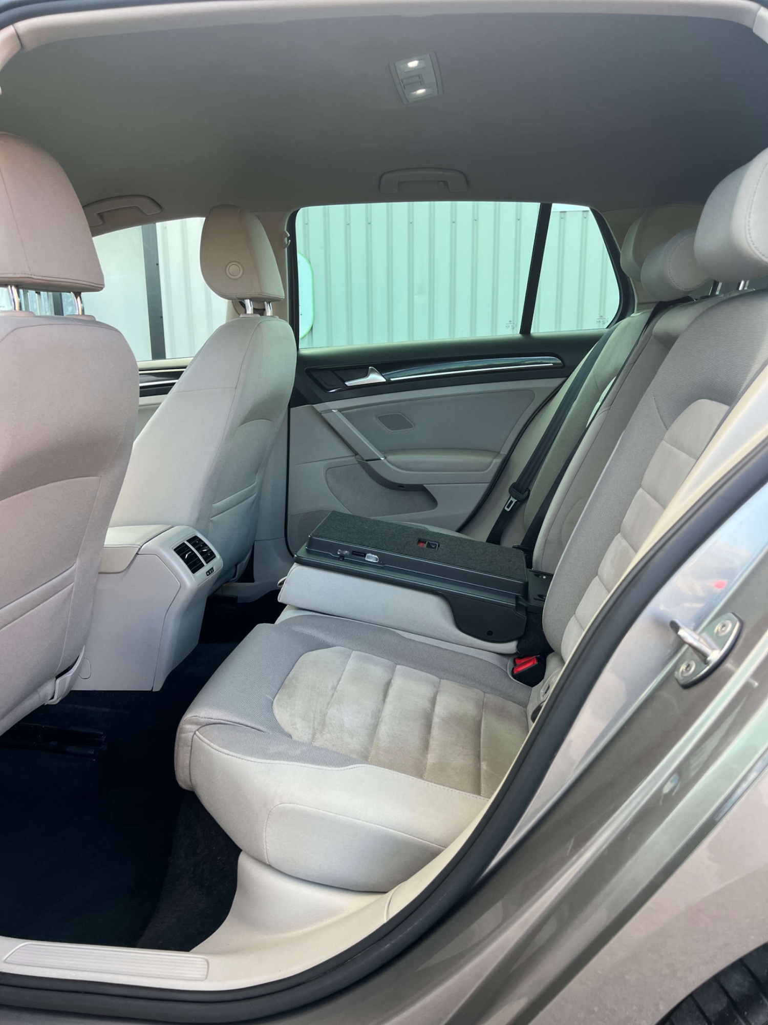 Used Volkswagen Golf 2014 for sale - 76601540: Photo 31