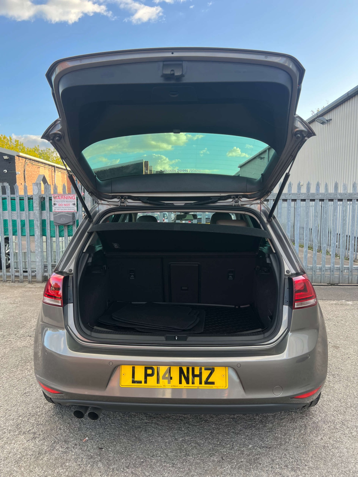 Used Volkswagen Golf 2014 for sale - 76601540: Photo 37