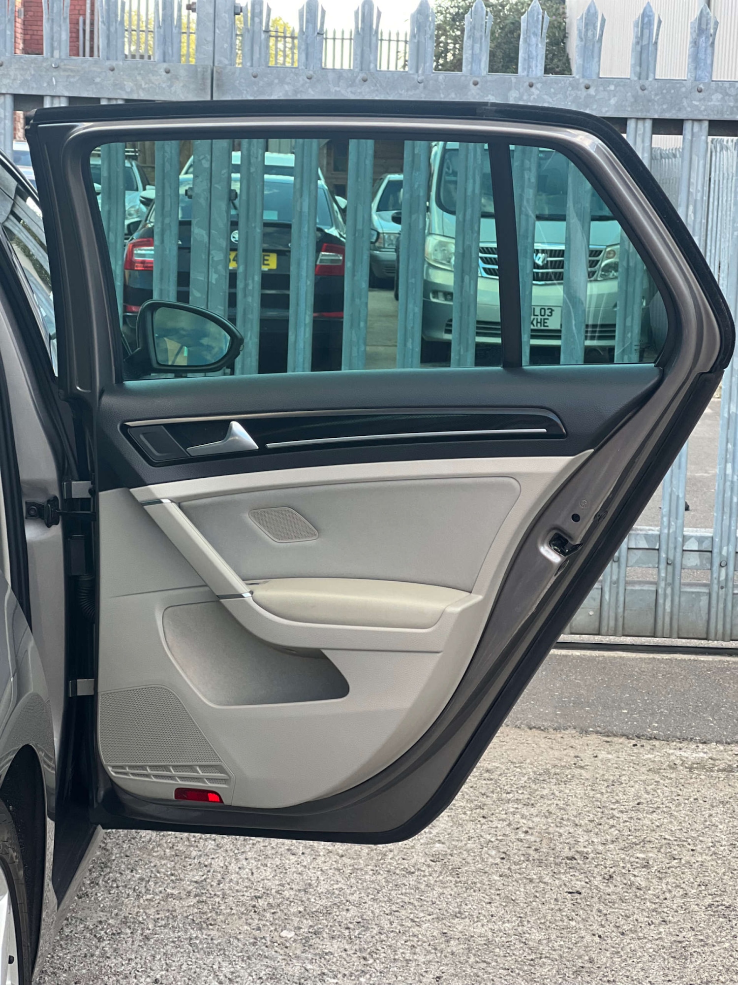 Used Volkswagen Golf 2014 for sale - 76601540: Photo 58