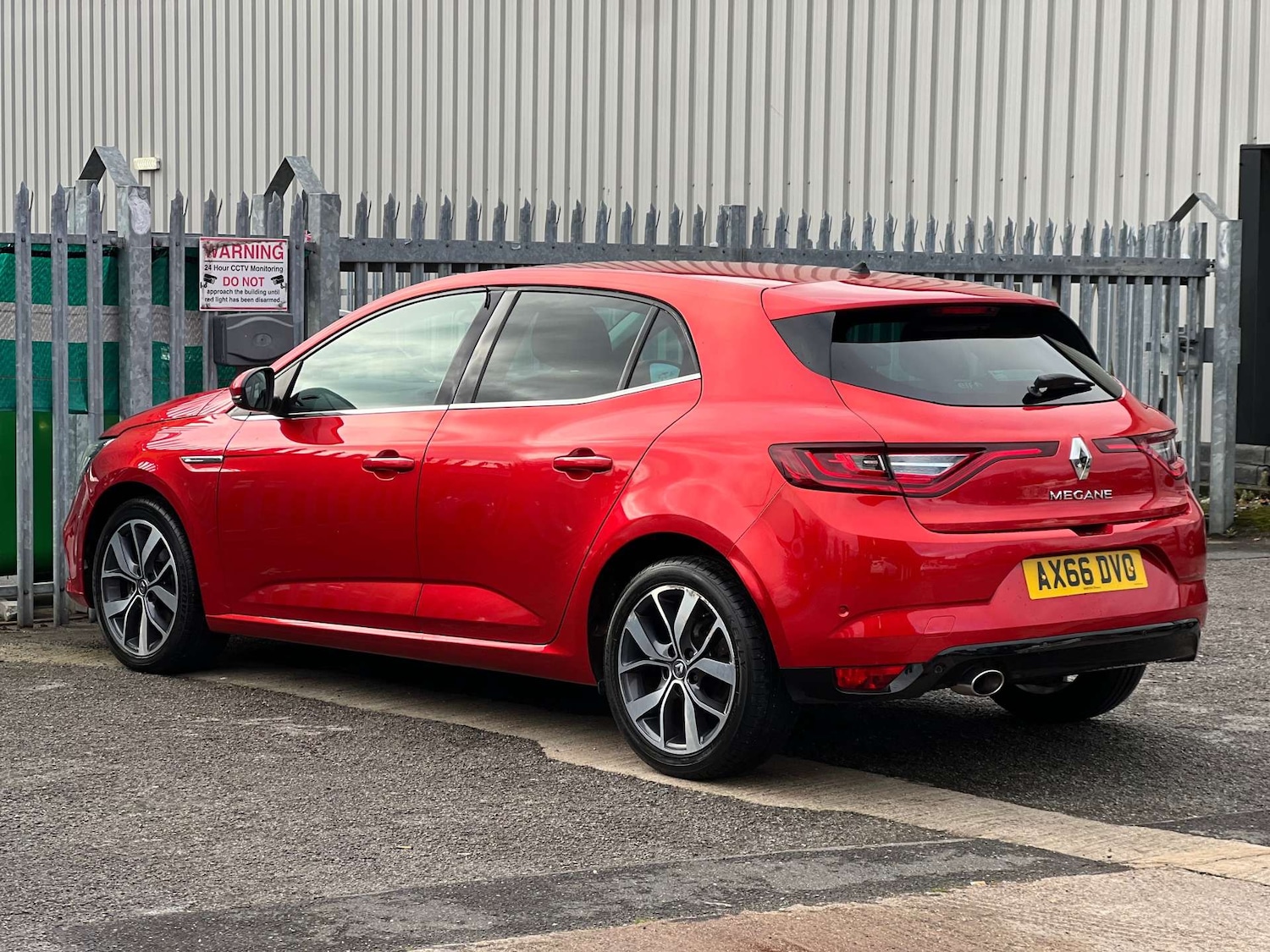 Used Renault Megane 2016 for sale - 76629616: Photo 8